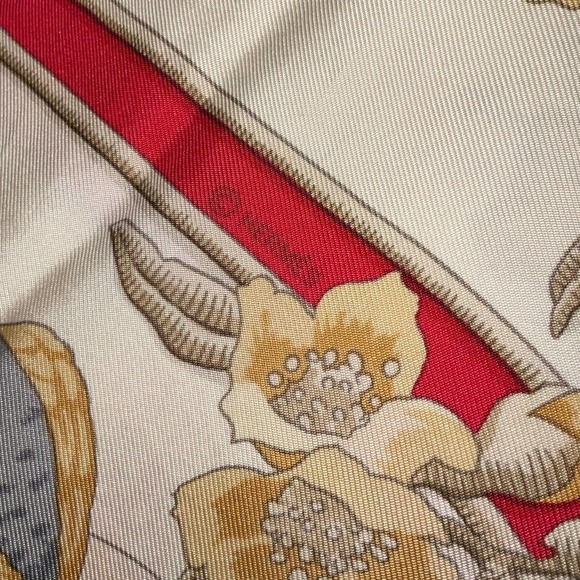 Hermès “Caraibes” 100% Silk Scarf - Picture 6 of 11